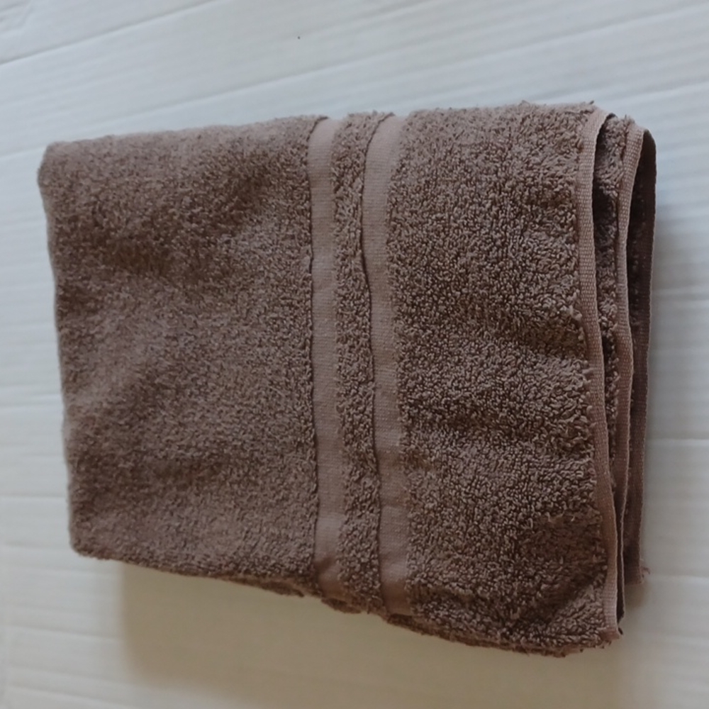 Lg. Brown Bath Mat